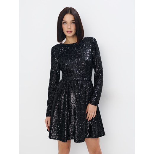 Mohito - Czarna sukienka mini z cekinami - czarny Mohito L promocja Mohito