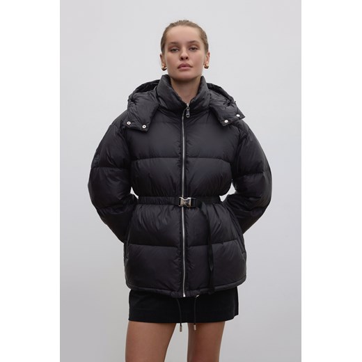 Estro: Czarna kurtka damska do bioder z puchem gęsim z paskiem ze sklepu Estro w kategorii Kurtki damskie - zdjęcie 187801399