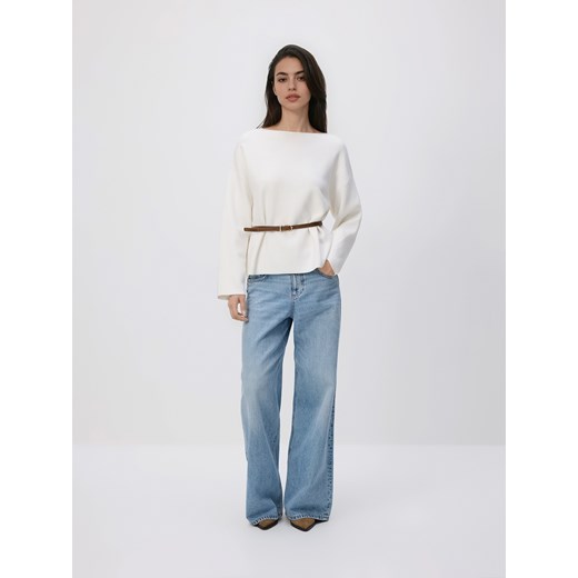 Reserved - Sweter z paskiem - złamana biel Reserved L Reserved