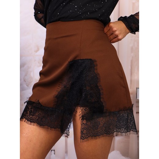 SPÓDNICZKA MINI Z KORONKĄ- CZEKOLADOWA ze sklepu olika.com.pl w kategorii Spódnice - zdjęcie 187824398