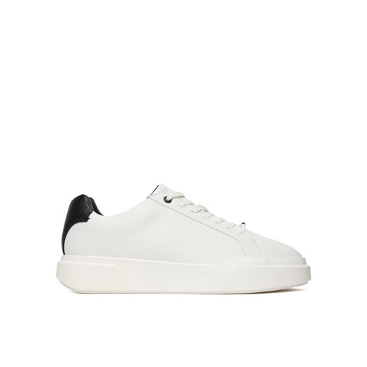Sneakersy Calvin Klein Chunky Cupsole Laceup Clean Lth HM0HM02239 Biały ze sklepu eobuwie.pl w kategorii Buty sportowe męskie - zdjęcie 187826917