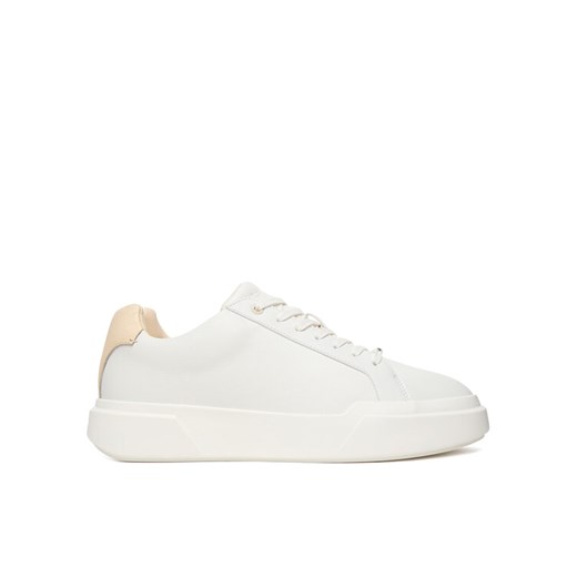 Sneakersy Calvin Klein Chunky Cupsole Laceup Clean Lth HM0HM02239 Biały ze sklepu eobuwie.pl w kategorii Buty sportowe męskie - zdjęcie 187827016