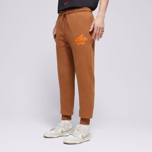 nike spodnie m nk club bb jogger nvlty fz0907-281 ze sklepu 50style.pl w kategorii Spodnie męskie - zdjęcie 187848409