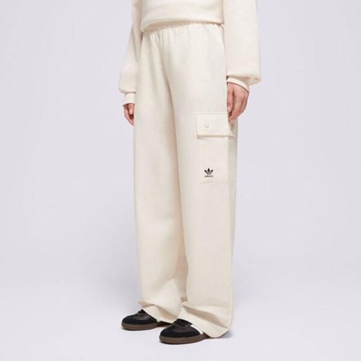 adidas spodnie essentials woven cargo ix9970 ze sklepu 50style.pl w kategorii Spodnie damskie - zdjęcie 187848885