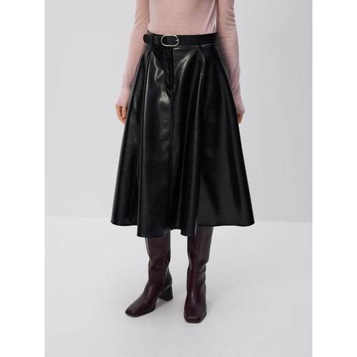Reserved - Spódnica z imitacji skóry z paskiem - czarny ze sklepu Reserved w kategorii Spódnice - zdjęcie 187849976