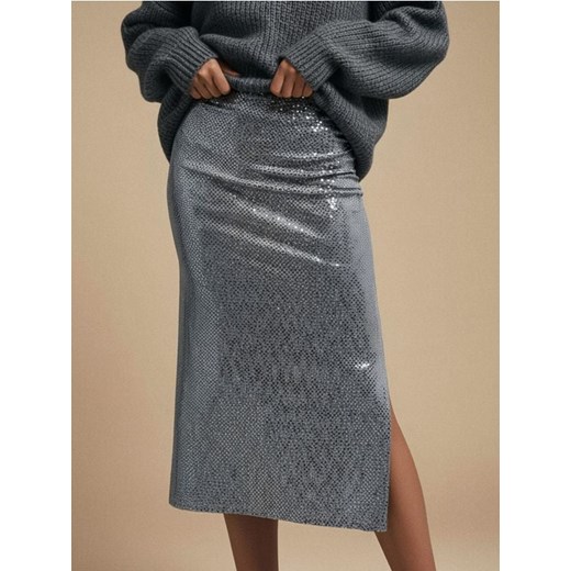 Sinsay - Cekinowa spódnica midi z rozcięciem - srebrny ze sklepu Sinsay w kategorii Spódnice - zdjęcie 187850737