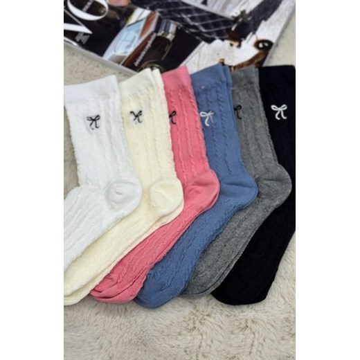 Magnetis Kokardka Żakard skarpety damskie ze sklepu intimiti.pl w kategorii Skarpetki damskie - zdjęcie 187859276