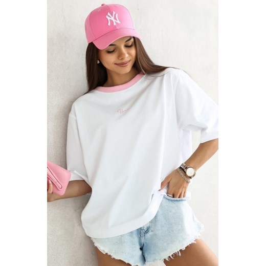 Basicowy t-shirt z kolorową stójką biały ze sklepu intimiti.pl w kategorii Bluzki damskie - zdjęcie 187866007