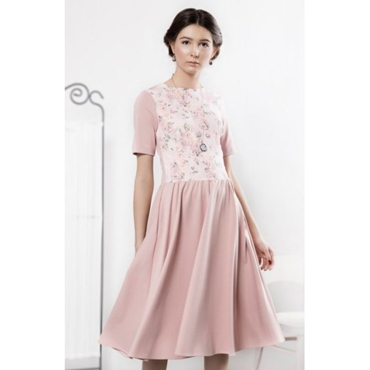 Kasia Miciak design pudrowa sukienka ze sklepu intimiti.pl w kategorii Sukienki - zdjęcie 187867099