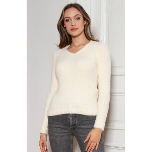 Miękki, włochaty sweterek ecru SWE147 ze sklepu intimiti.pl w kategorii Swetry damskie - zdjęcie 187874188
