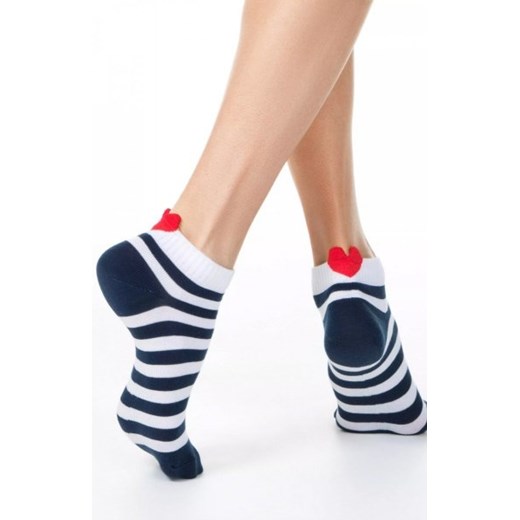 Conte bawełniane skarpetki w paski z sercem ze sklepu intimiti.pl w kategorii Skarpetki damskie - zdjęcie 187879146