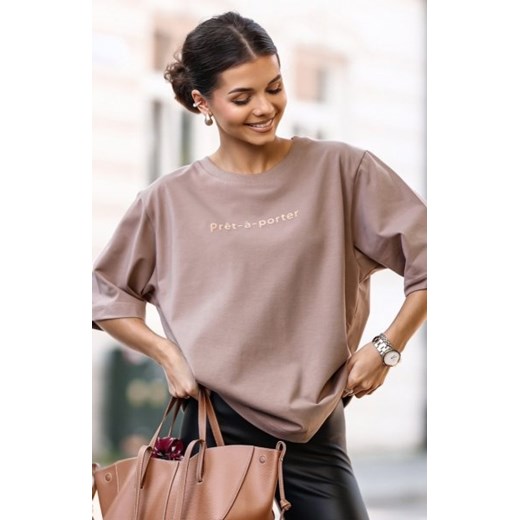 Oversizowy t-shirt Prêt-à-porter damski cappucino ze sklepu intimiti.pl w kategorii Bluzki damskie - zdjęcie 187891109
