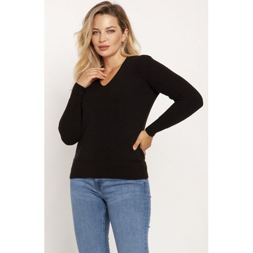 MKM SWE243 cienki sweterek w serek czarny ze sklepu intimiti.pl w kategorii Swetry damskie - zdjęcie 187891905