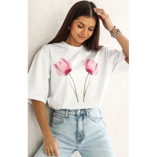 Oversizowy t-shirt Dwa Tulipany biały ze sklepu intimiti.pl w kategorii Bluzki damskie - zdjęcie 187895526