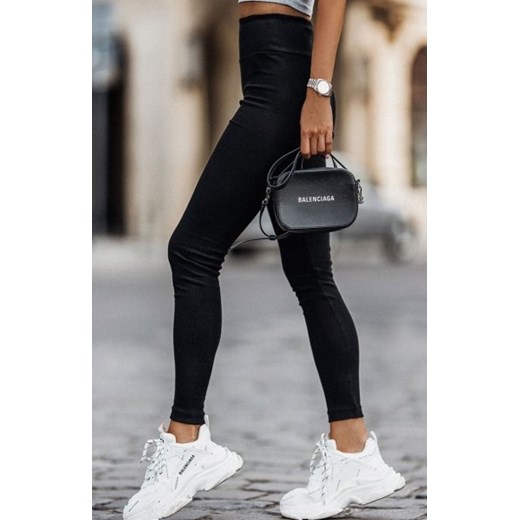 *Czarne prążkowane legginsy Astrid ze sklepu intimiti.pl w kategorii Spodnie damskie - zdjęcie 187896266