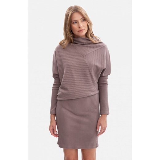 Bewear B309 sukienka bluzowana z dzianiny prążkowanej kakaowa ze sklepu intimiti.pl w kategorii Sukienki - zdjęcie 187896917