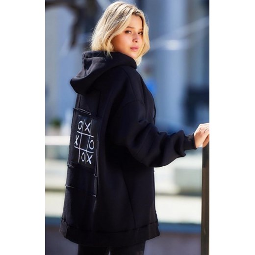 Oversizowa bluza z kapturem M332 czarna ze sklepu intimiti.pl w kategorii Bluzy damskie - zdjęcie 187900496
