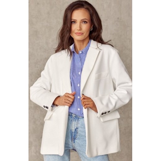 Oversizowy żakiet damski ecru ze sklepu intimiti.pl w kategorii Marynarki damskie - zdjęcie 187903978