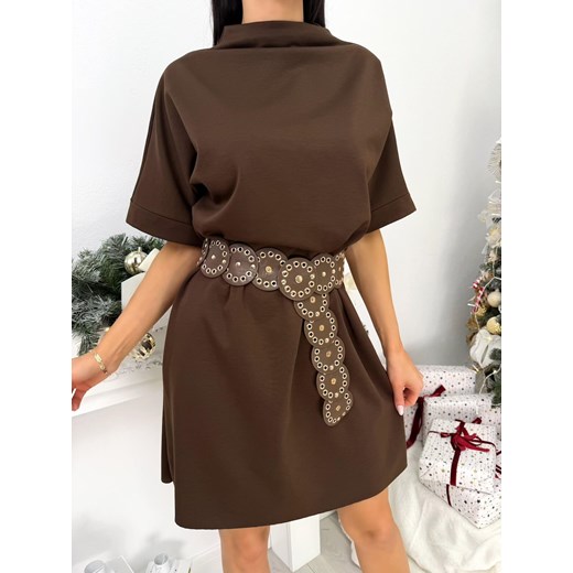 Czekoladowa Prosta Sukienka ze Stójką ze sklepu ModnaKiecka.pl w kategorii Sukienki - zdjęcie 187910707