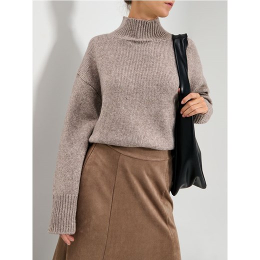 Sinsay - Prążkowany golf - brązowy ze sklepu Sinsay w kategorii Swetry damskie - zdjęcie 187915749