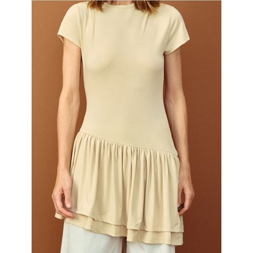 Sinsay - Sukienka z asymetrycznym dołem - beżowy ze sklepu Sinsay w kategorii Sukienki - zdjęcie 187915828