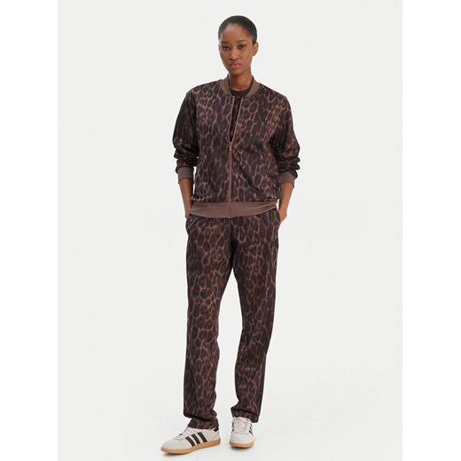 adidas Dres Essentials 3-Stripes Animal JZ0927 Brązowy Regular Fit ze sklepu MODIVO w kategorii Dresy damskie - zdjęcie 187915889