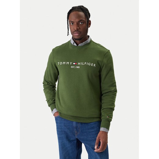 Tommy Hilfiger Bluza Logo MW0MW11596 Zielony Regular Fit ze sklepu MODIVO w kategorii Bluzy męskie - zdjęcie 187919899