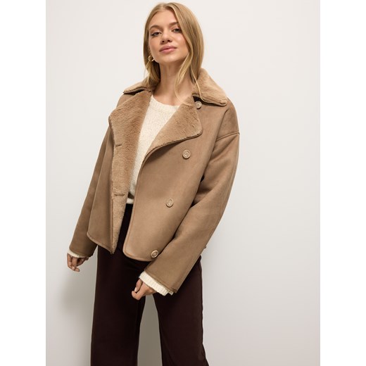 Mohito - Kożuch z futerkiem - beżowy ze sklepu Mohito w kategorii Kożuchy - zdjęcie 187932416