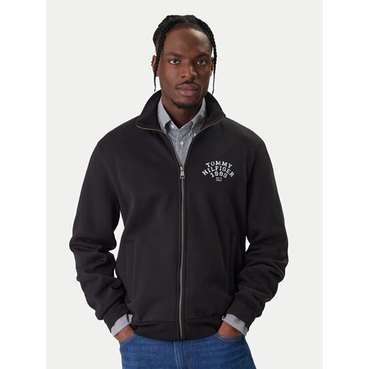 Tommy Hilfiger Bluza Arch Stand MW0MW41425 Czarny Regular Fit ze sklepu MODIVO w kategorii Bluzy męskie - zdjęcie 187934147