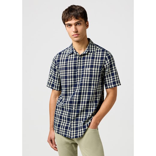 MESKA KOSZULA WRANGLER SS 1 PKT SHIRT CREPE INDIGO 112362902 ze sklepu YouNeedit.pl w kategorii Koszule męskie - zdjęcie 187937017
