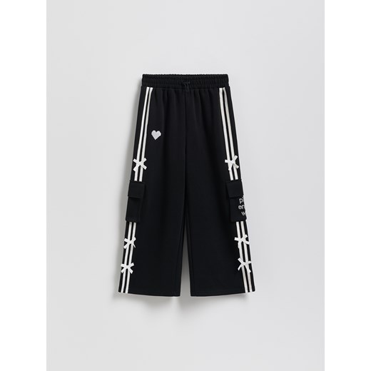 Reserved - Spodnie dresowe z kokardkami - czarny ze sklepu Reserved w kategorii Spodnie dziewczęce - zdjęcie 187942538