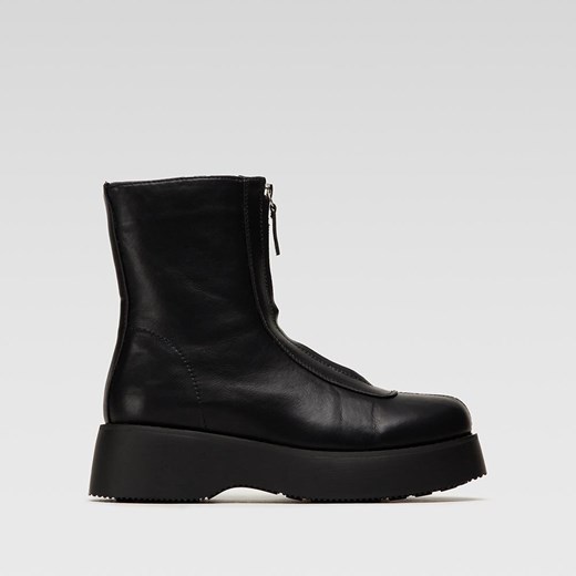 Botki Jenny Fairy HZ030201-01 ze sklepu ccc.eu w kategorii Workery damskie - zdjęcie 187943796