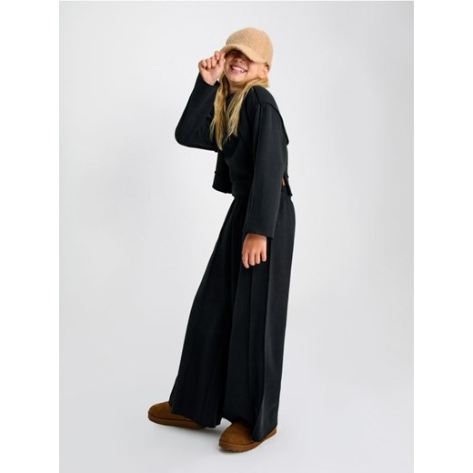 Sinsay - Spodnie wide leg z grubej prążkowanej dzianiny z polarem wewnątrz - czarny ze sklepu Sinsay w kategorii Spodnie dziewczęce - zdjęcie 187948559