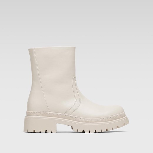 Botki Jenny Fairy WS5680-15 ze sklepu ccc.eu w kategorii Workery damskie - zdjęcie 187952106