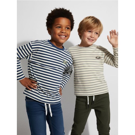 Sinsay - Bawełniana koszulka w paski 2 pack - granatowy ze sklepu Sinsay w kategorii T-shirty chłopięce - zdjęcie 187961205