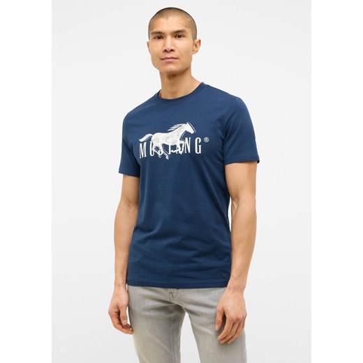 Męski T-Shirt Mustang Style Austin Dress Blues 1016492 5334 ze sklepu YouNeedit.pl w kategorii T-shirty męskie - zdjęcie 187961846