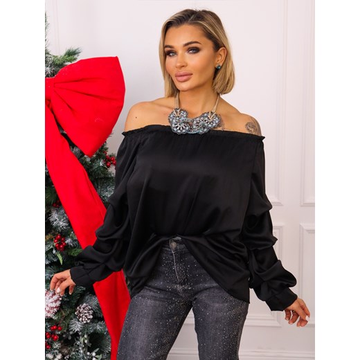 BLUZKA HISZPANKA SATYNOWA Z FALBANAMI NA RĘKAWACH- CZARNA ze sklepu olika.com.pl w kategorii Bluzki damskie - zdjęcie 187973539