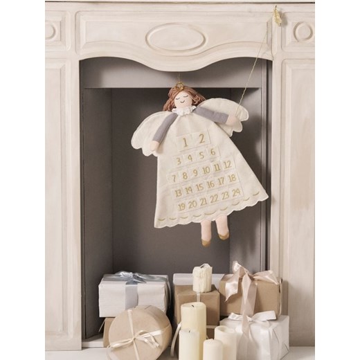Sinsay - Kalendarz adwentowy w kształcie anioła - kremowy Sinsay One Size Sinsay okazyjna cena