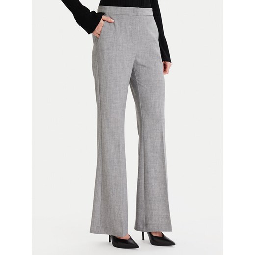 Maryley Spodnie materiałowe MARYLEY-25IB587 Szary Regular Fit ze sklepu MODIVO w kategorii Spodnie damskie - zdjęcie 187986367