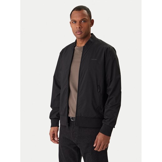 Calvin Klein Kurtka bomber Ls Matte LV040FM512 Czarny Regular Fit ze sklepu MODIVO w kategorii Kurtki męskie - zdjęcie 187989309