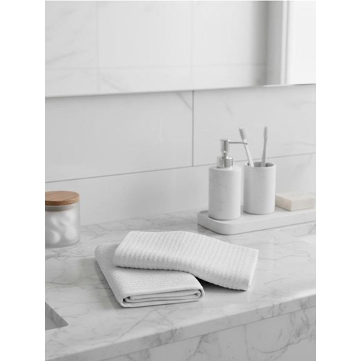 Sinsay - Zestaw bawełnianych ręczników o prążkowanej strukturze 2 pack - biały ze sklepu Sinsay w kategorii Ręczniki - zdjęcie 187992185