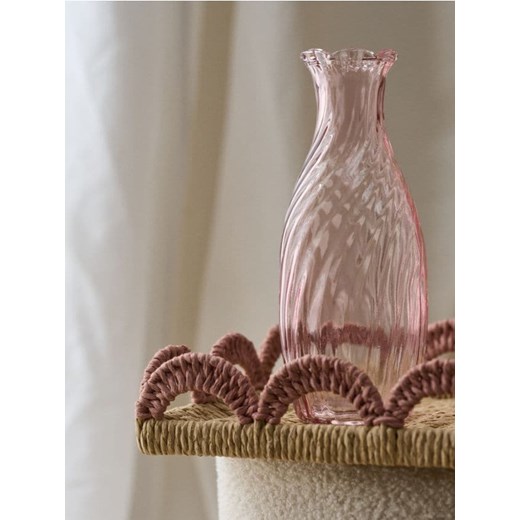 Sinsay - Szklany wazon z tłoczonym wzorem - różowy ze sklepu Sinsay w kategorii Wazony - zdjęcie 188007557