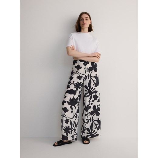 Reserved - Wzorzyste spodnie palazzo - czarny Reserved L promocja Reserved