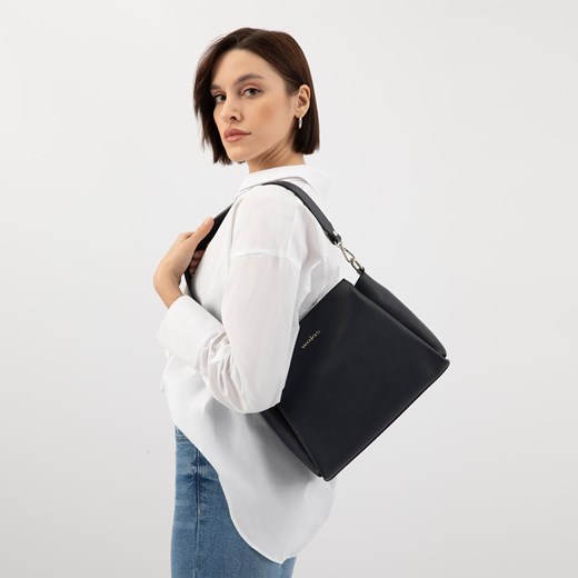 Wojas Codzienna Mała Granatowa Torebka Damska ze sklepu Wojas w kategorii Kuferki - zdjęcie 188016068