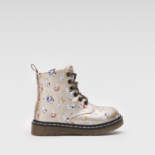 Trzewiki 101 Dalmatians CM-AW22-093DCLS ze sklepu ccc.eu w kategorii Buty zimowe dziecięce - zdjęcie 188019405