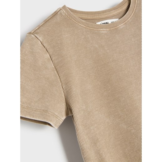 Sinsay - Prążkowana koszulka z efektem sprania - beżowy Sinsay 104 (3-4 l) Sinsay