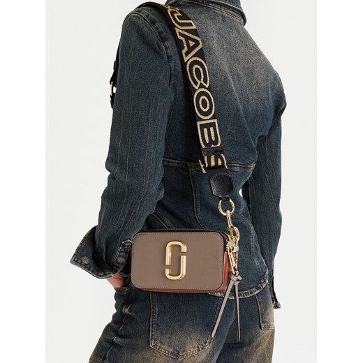 Torebka Marc Jacobs The Snapshot 2S3HCR500H03 Brązowy ze sklepu eobuwie.pl w kategorii Listonoszki - zdjęcie 188040618