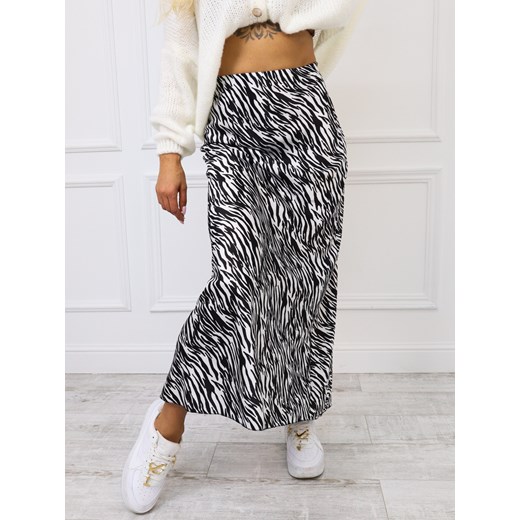 SATYNOWA SPÓDNICA MAXI W ZEBRE-BIAŁA ze sklepu olika.com.pl w kategorii Spódnice - zdjęcie 188042337