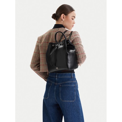 Calvin Klein Plecak Ck Drawstring Backpack LV04F3329G Czarny ze sklepu MODIVO w kategorii Plecaki - zdjęcie 188067339