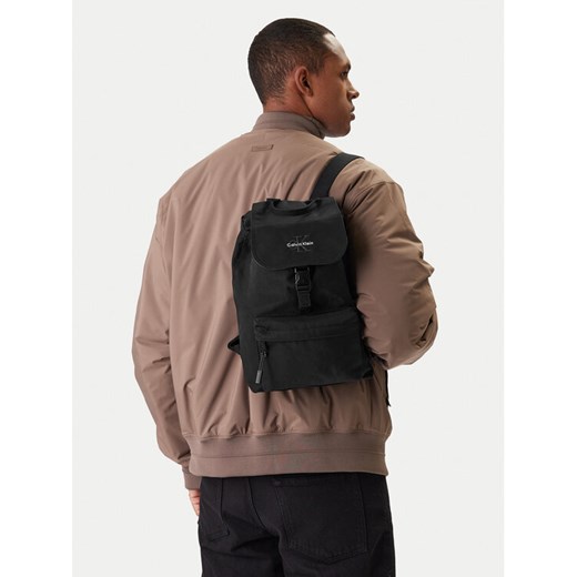 Plecak Calvin Klein Bold Mini Flap Backpack LV04D3320G Czarny ze sklepu eobuwie.pl w kategorii Plecaki - zdjęcie 188068126